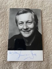 DUNCAN BELL (HEARTBEAT) GENUINE HAND SIGNED PHOTO- UNDEDICATED