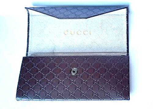 Gucci tri fold - gucci,