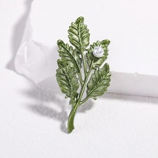 Vintage Green Leaf Pearl