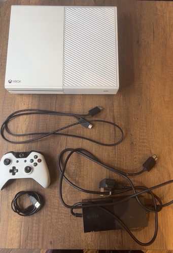 Xbox one 500gb console - s,