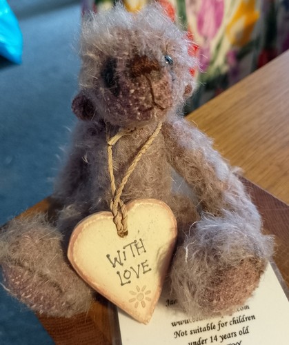 Artist teddy bear pipedream - bear,