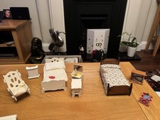 Dolls House Bedroom Furniture