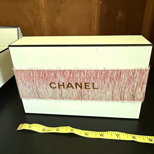 Chanel white rectangle gift - chanel,
