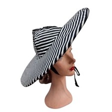 VTG 1950s Wide Brim Black &
