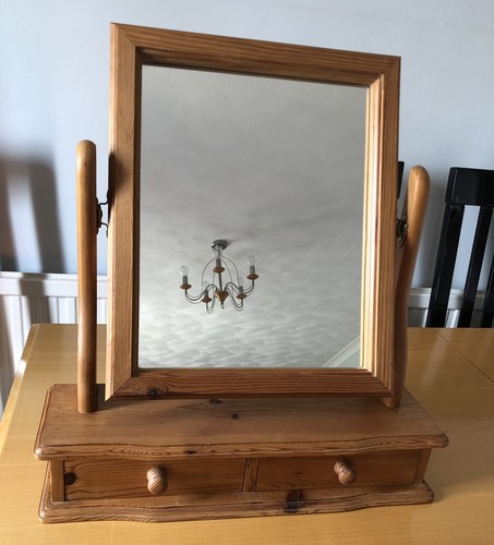 Lovely pine wood - lovely, tilt
