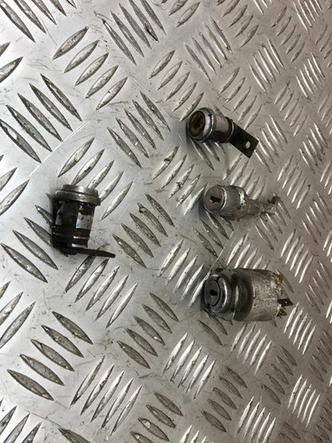 Wolseley 1968 lock - lock, set
