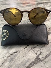 Women’s Rayban Sun Glasses