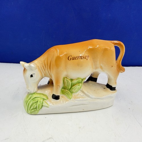 Vintage guernsey cow - guernsey, figurine