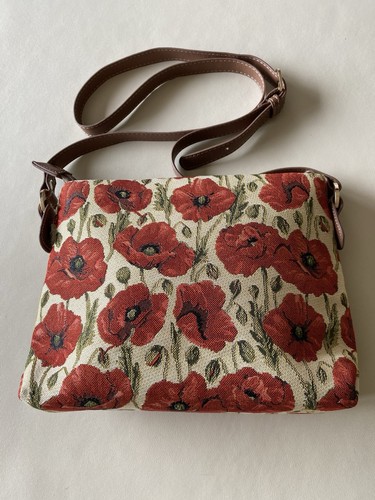 Signare women tapestry - signare,