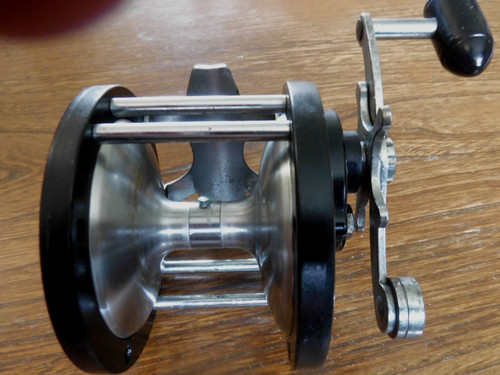 Penn bakelite fishing - penn, no.