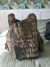 Warrior Assault System Plate Carrier Tan With Included Pouches and foam plates