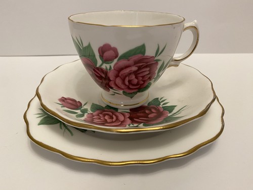 Vintage royal vale fine - royal,