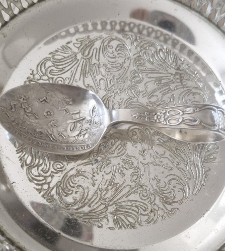 Levi and salaman decorative - salaman,