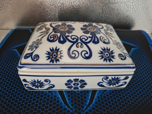 Vintage blue white - vintage, gold