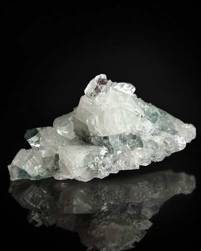 Apophyllite quartz cluster - apophyllite,
