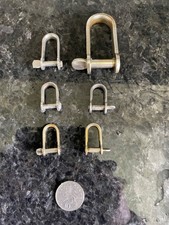Sailing dinghy shackles job