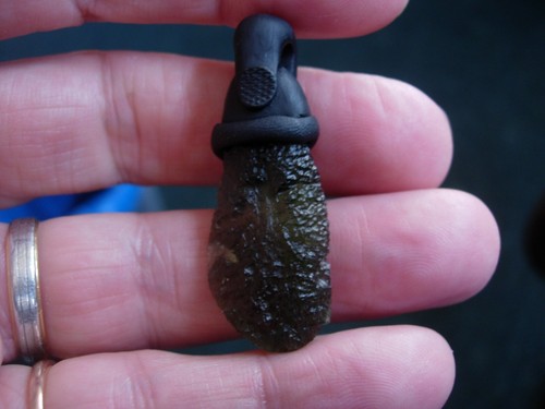 Moldavite pendant 100 - pendant,