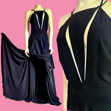 Fame & Partners Daring cut out