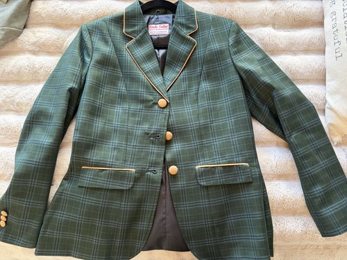 Gorgeous green ladies hunt - green,