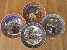 Royal Worcester ‘Christmas