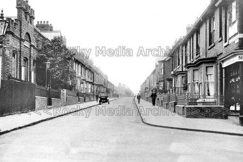 Wxx street view queen - street,