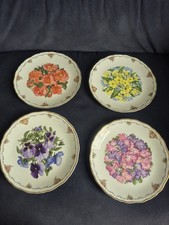 Vintage Royal Albert Queen Mothers Flowers Plates Fine Bone China Set Of 4 Vgc