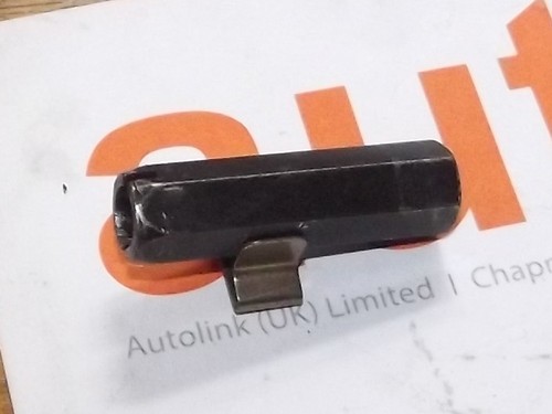Handbrake cable adjuster screw