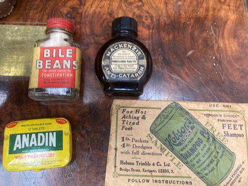 Four vintage medical - four, packaging