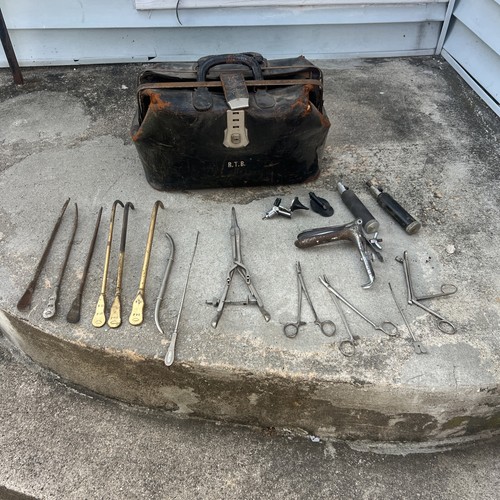 Vintage estate doctors - vintage, bag