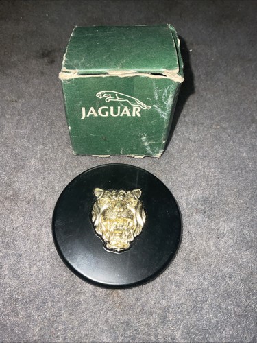 Nos jaguar wheel centre - jaguar,
