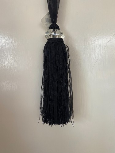 Large tassled pair - pair, tie