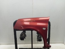Renault clio left front - left, wing
