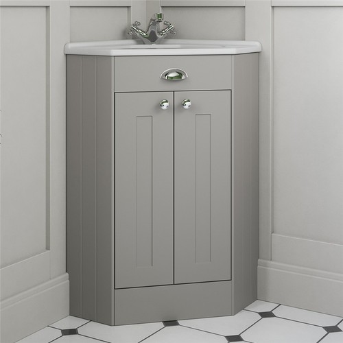 Corner bathroom traditional - corner,