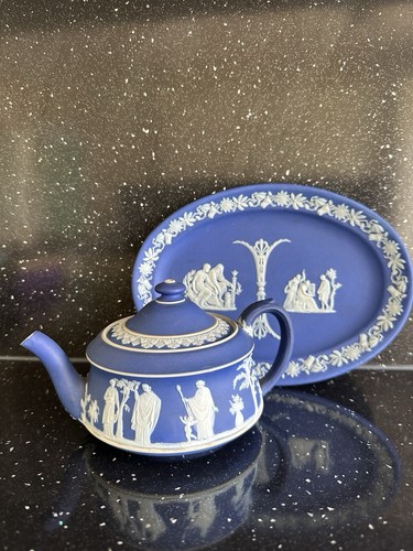Antique wedgwood bundle - x, 2
