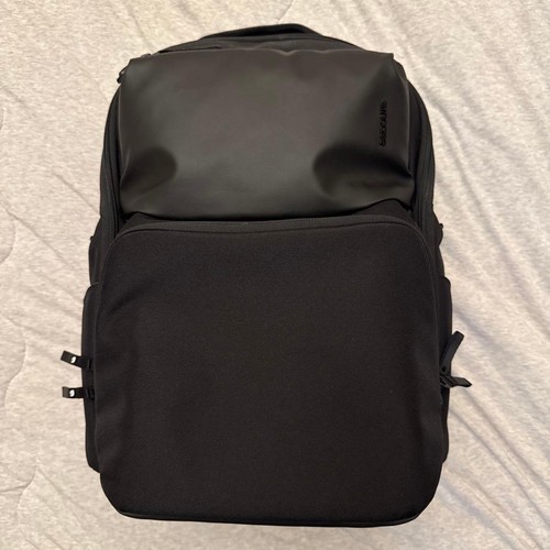 Incase commuter pack - a.r.c.,