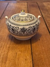 Wedgwood Florentine Black And Gold Sugar Bowl Lidded  W4312