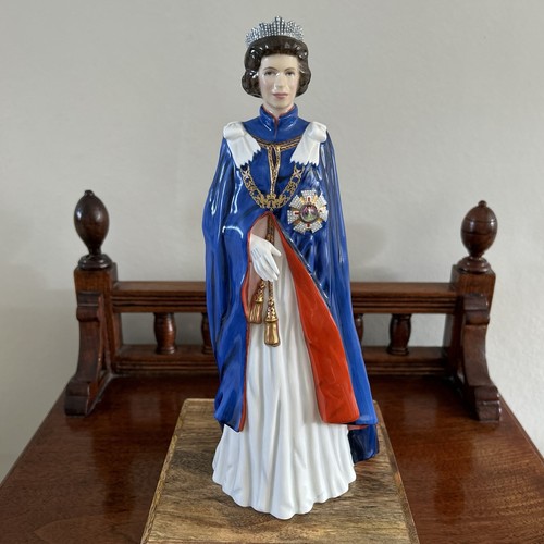 Royal doulton queen - royal,