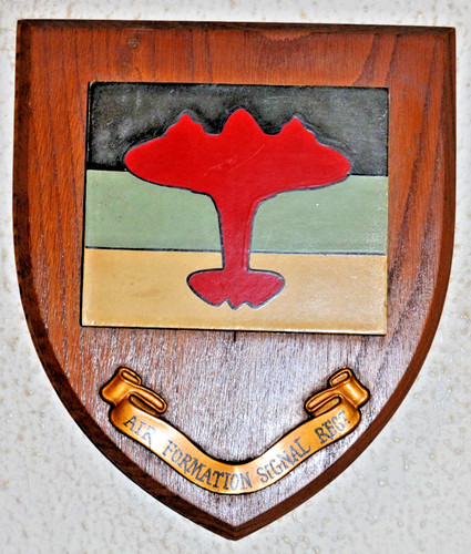 Royal corps signals air - royal,