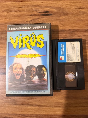 Virus hell the living dead - virus,