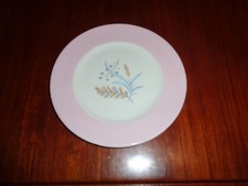 Pretty Vintage Queen Anne Bone