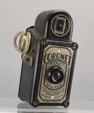 Antique Coronet Midget Bakelite Subminiature Camera in Black 1930s Working