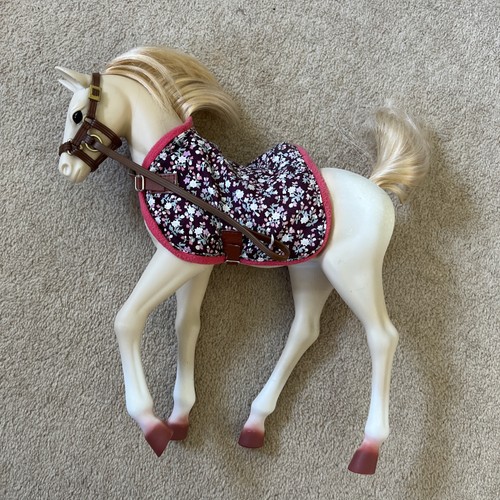 Our generation palomino horse - ,