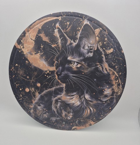 Beautiful metal tin - beautiful,