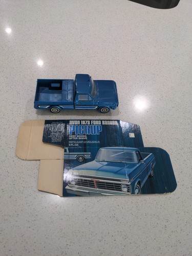 Vintage avon 1973 ford - 1973, blue