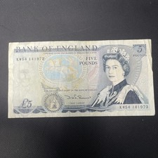 Old £5 NOTE  Kw54