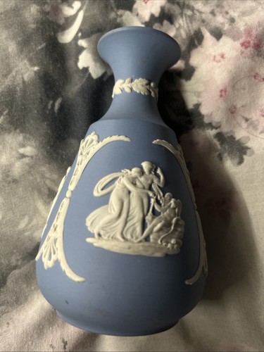 Wedgwood pale blue - , jasperware