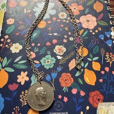 Silver jubilee 1977 pendant and silver chain 