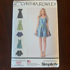 UNCUT Simplicity 1873 SKATER