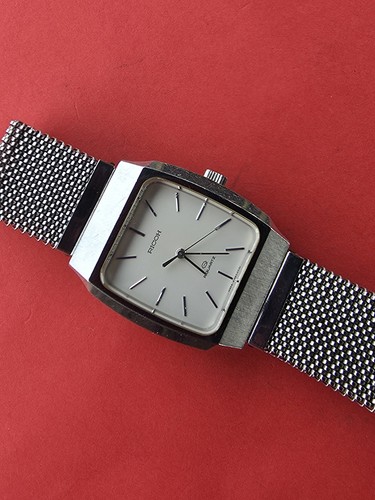 Vintage ricoh quartz - ricoh, r-quartz