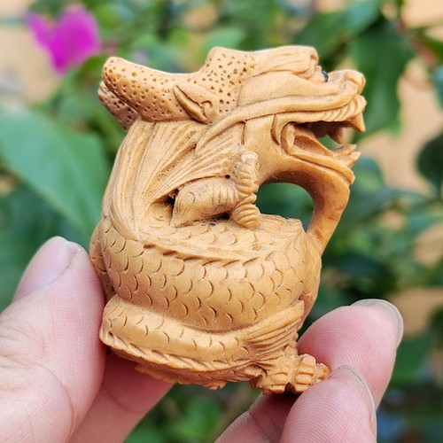 X4788 hand carved boxwood - -,